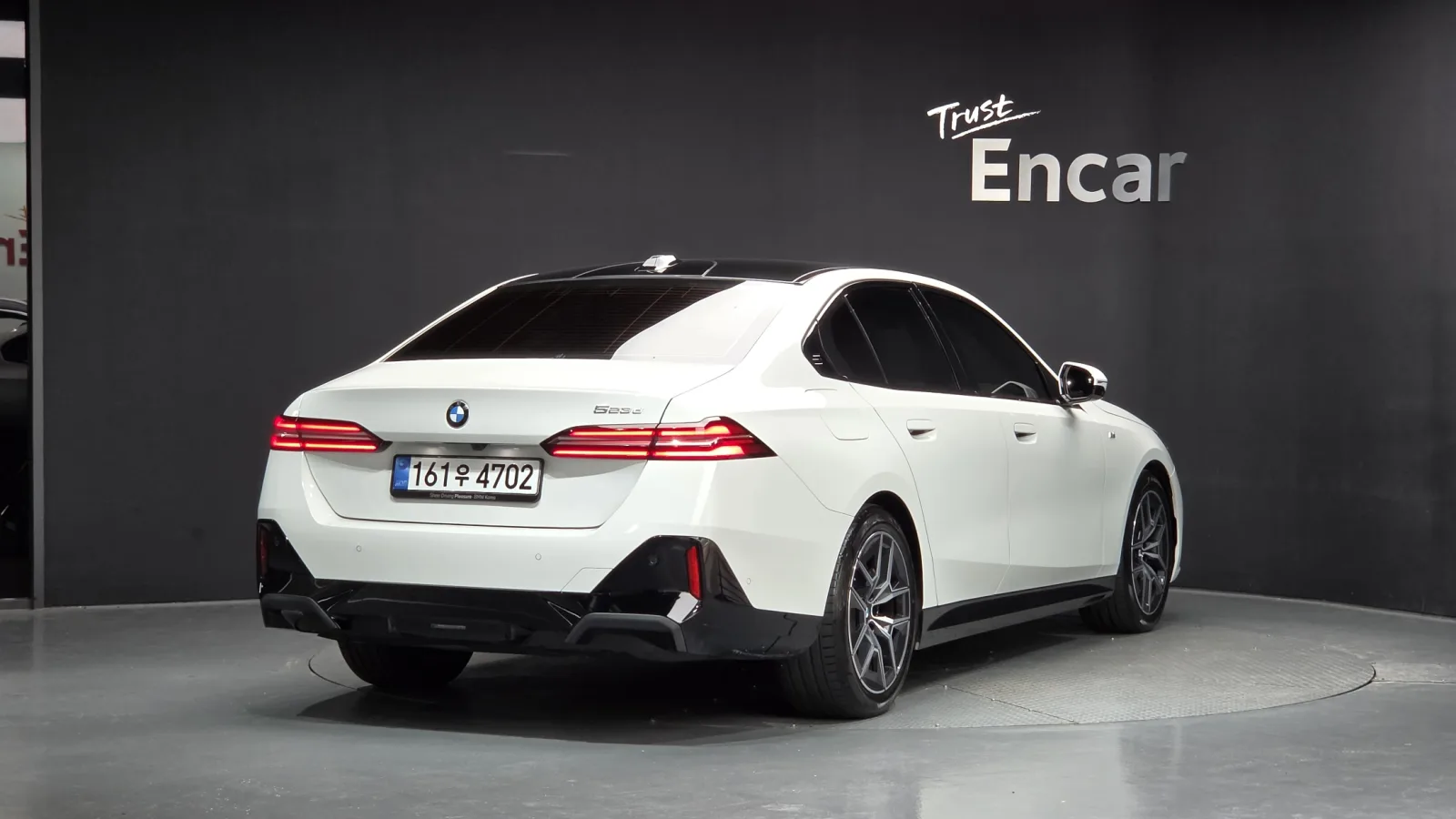 2025 BMW 5-Series
