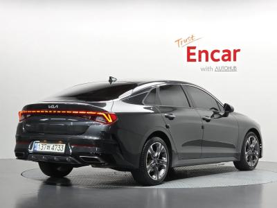 2022 Kia K5