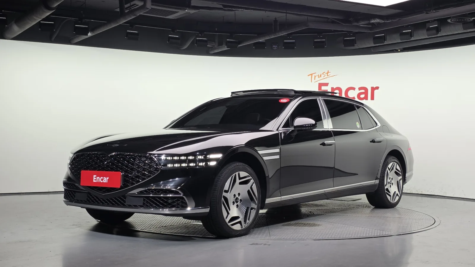 2023 Genesis G90