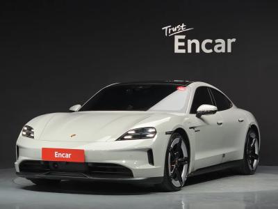2025 Porsche Taycan