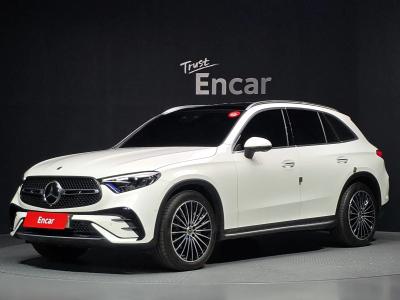 2025 Mercedes-Benz GLC-Class