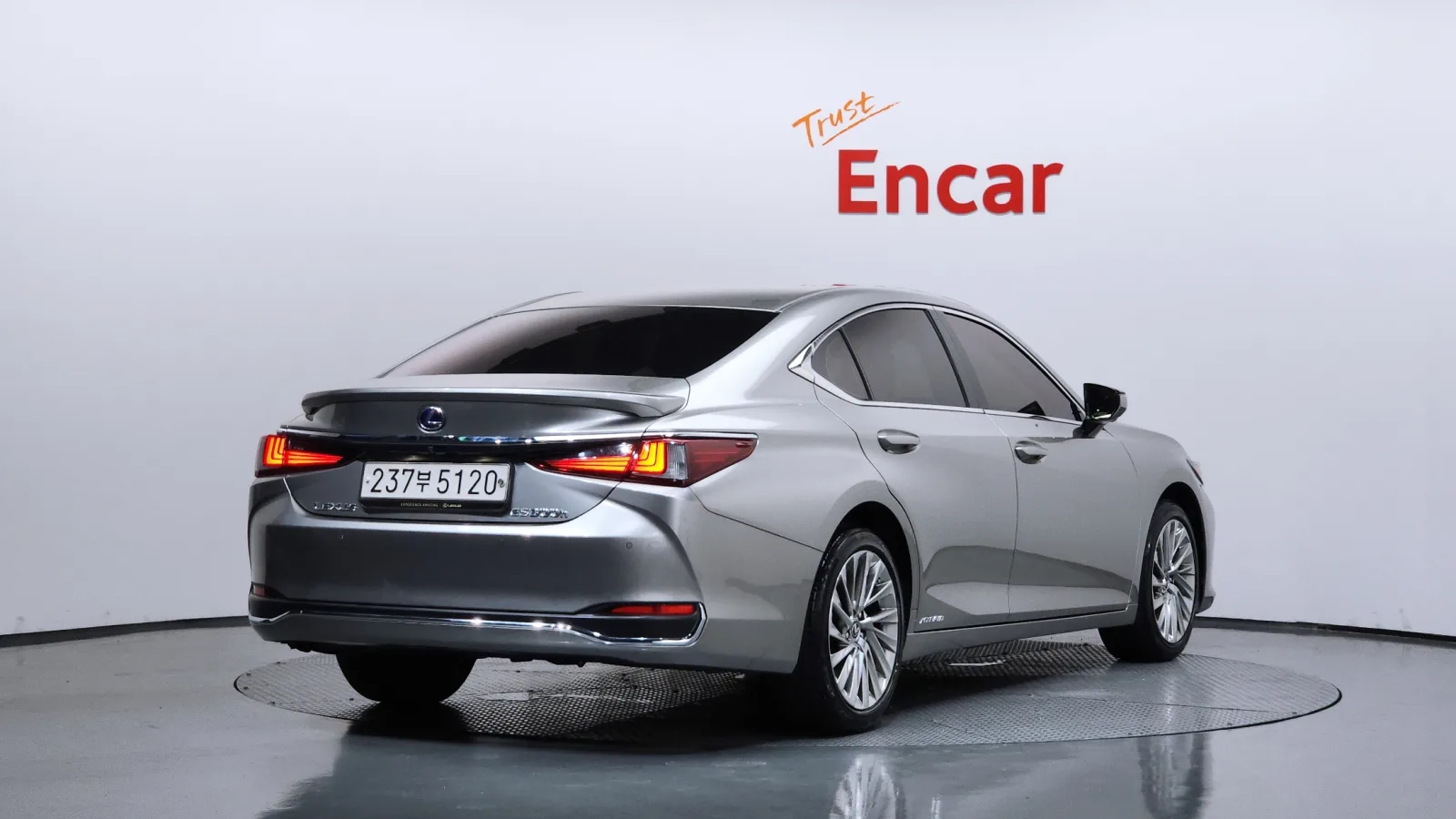 2022 Lexus ES