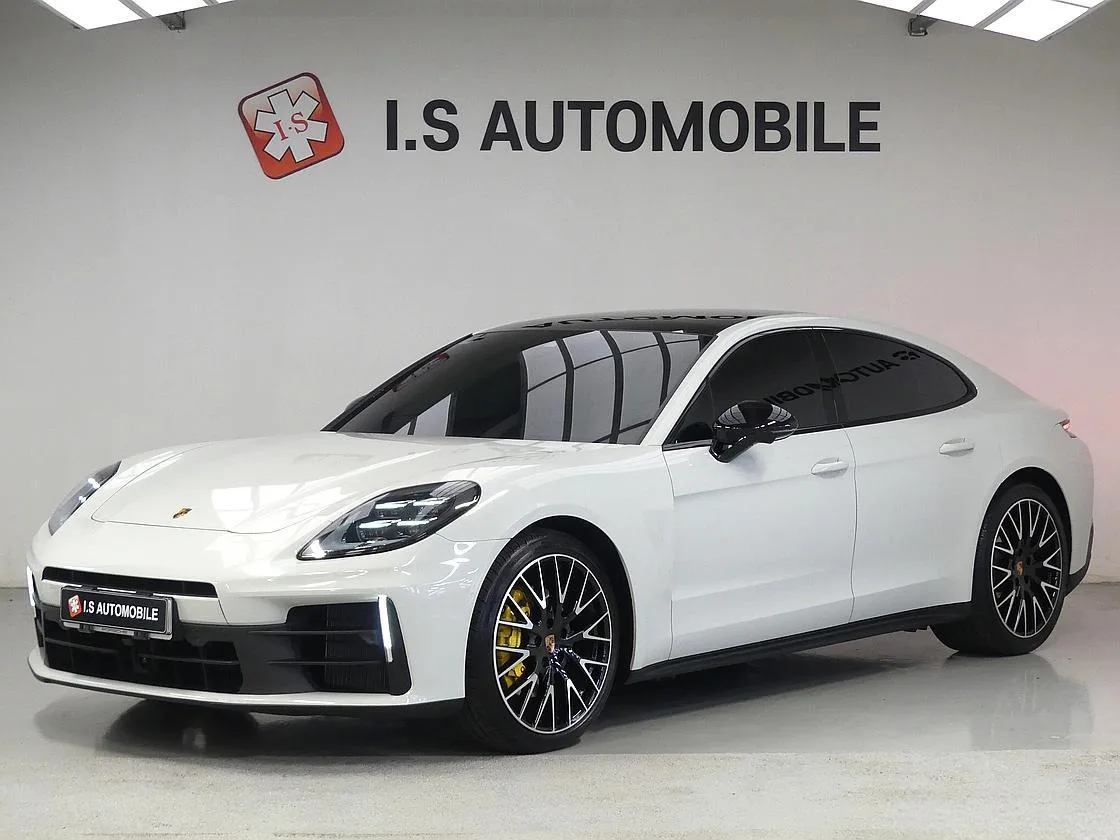 2026 Porsche Panamera