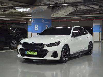 2026 BMW i5