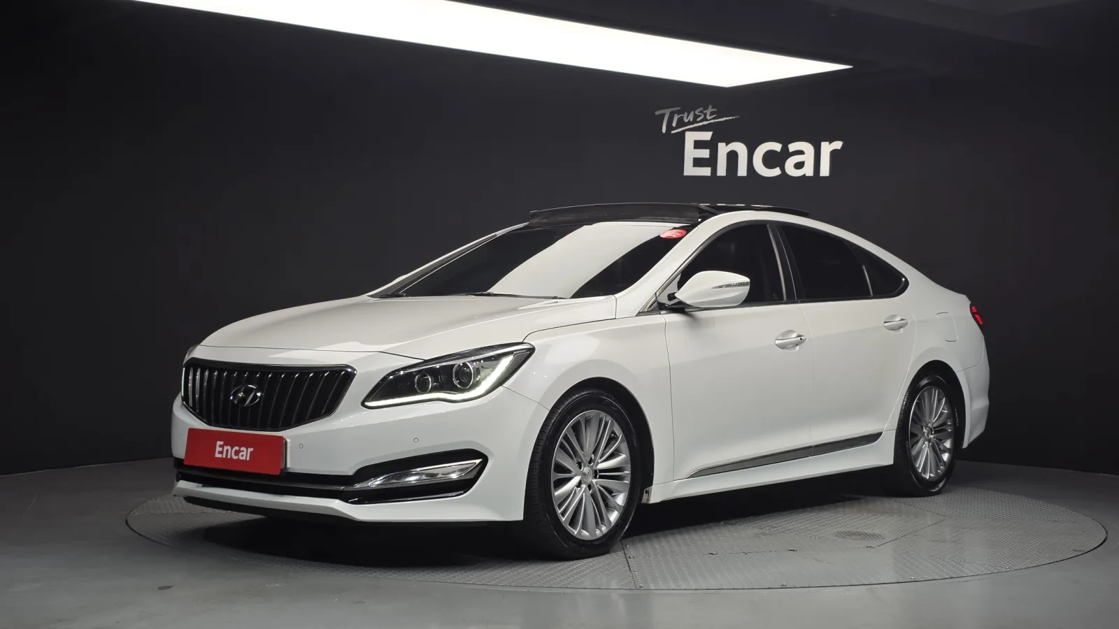 2015 Hyundai Aslan