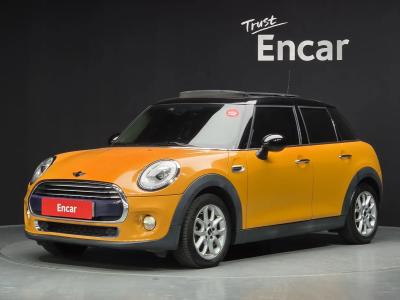 2016 MINI Cooper