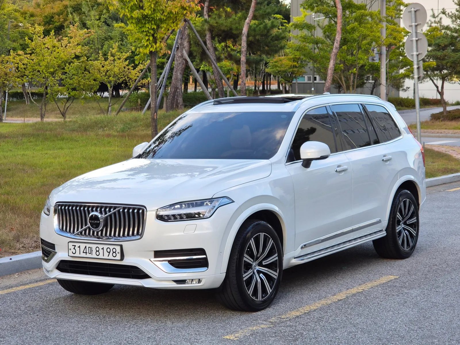 2020 Volvo XC90