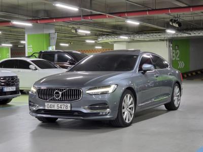 2018 Volvo S90