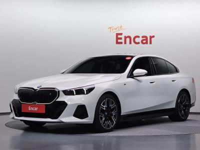 2024 BMW i5