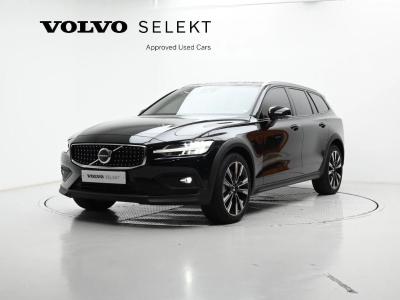 Volvo V60 2024