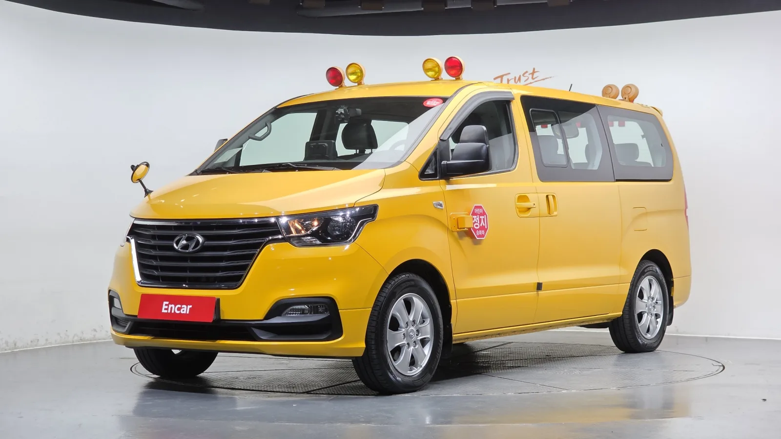 2019 Hyundai Starex