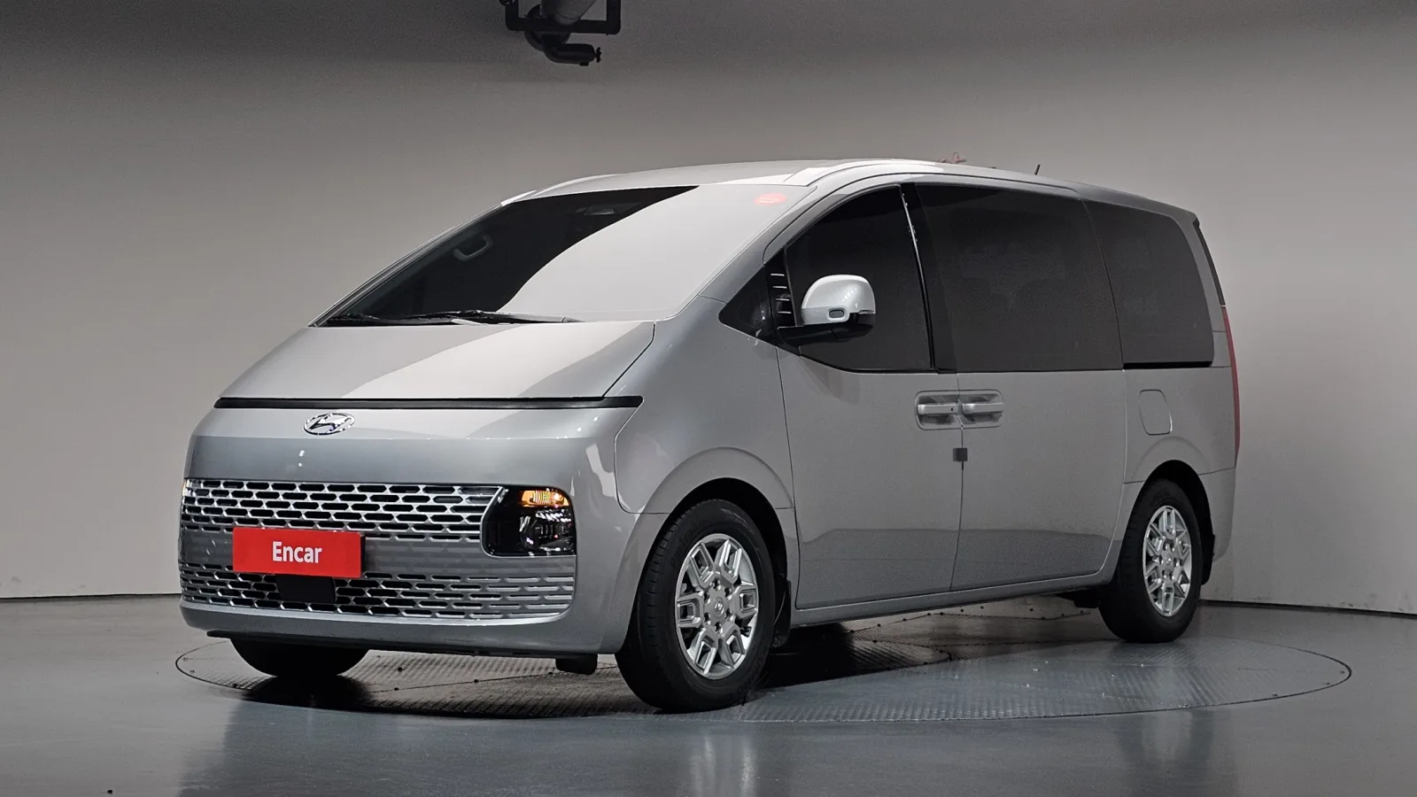 2023 Hyundai Staria