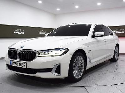 2022 BMW 5-Series