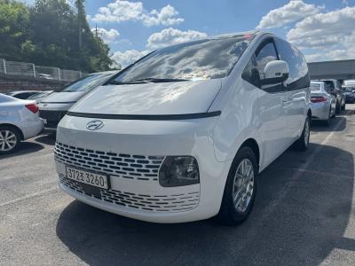 2022 Hyundai Staria