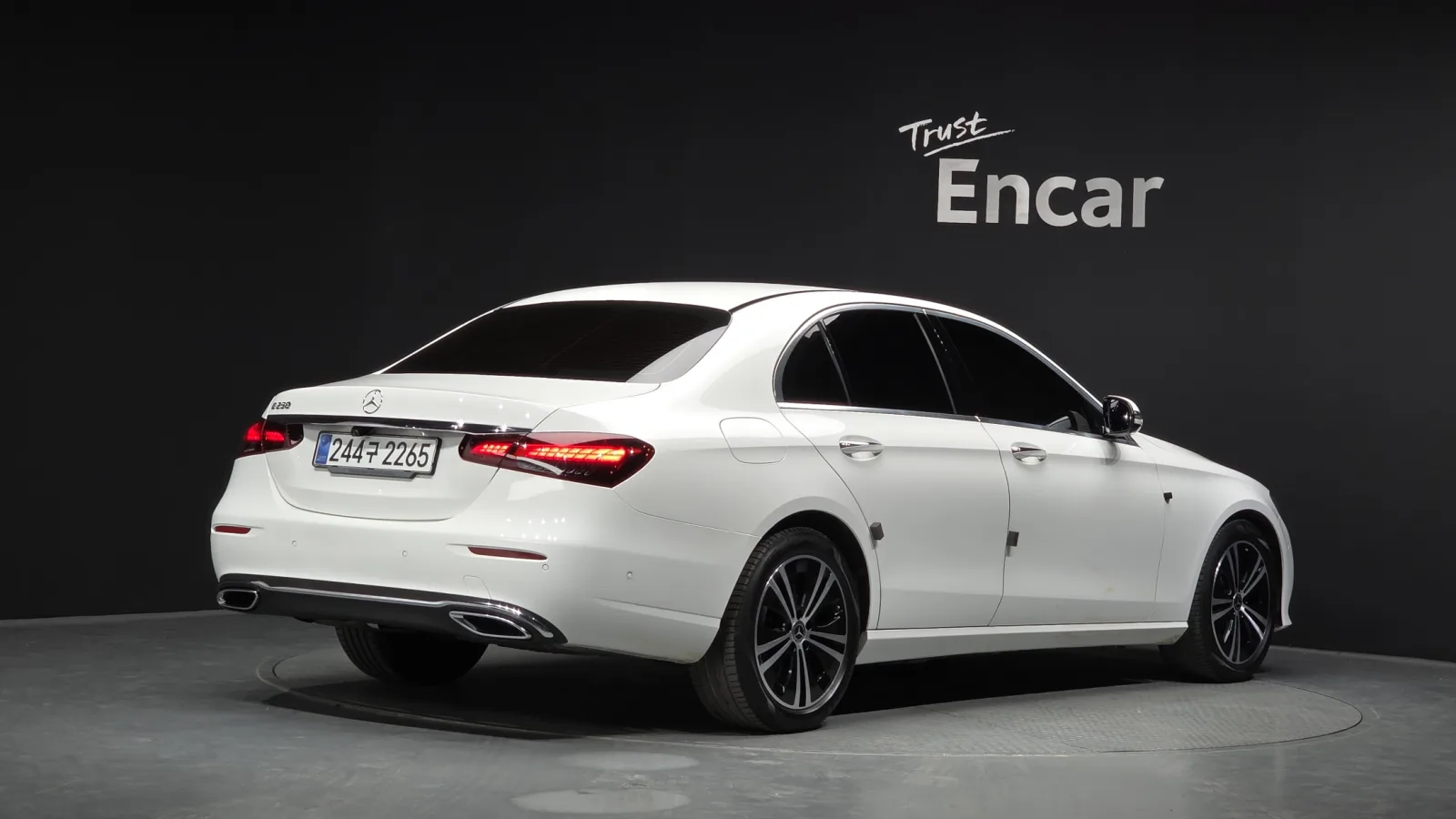 2021 Mercedes-Benz E-Class