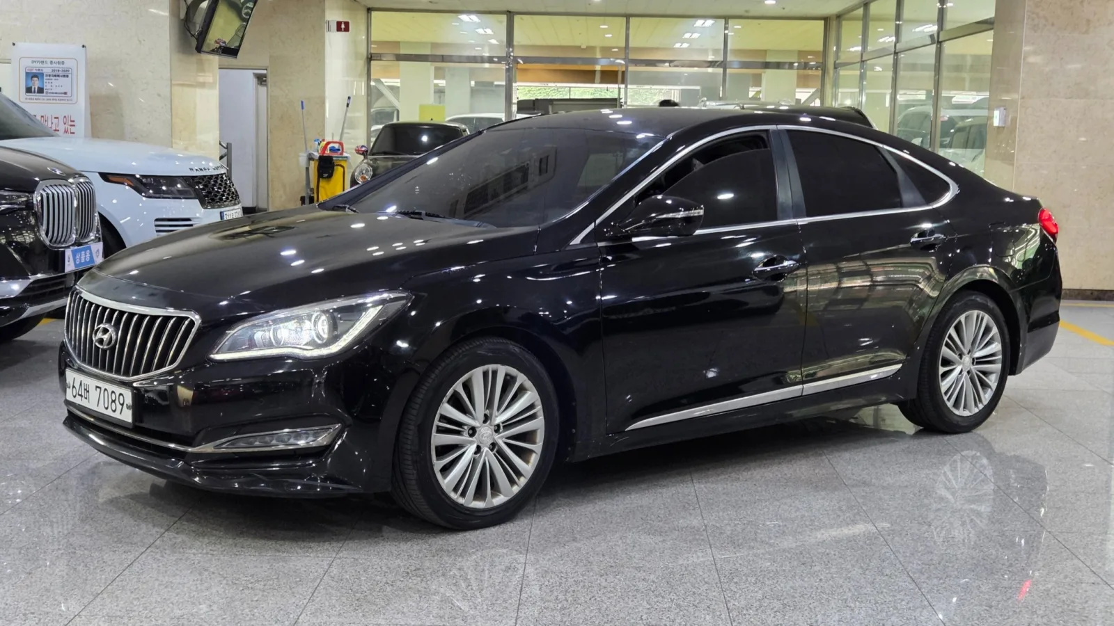 2015 Hyundai Aslan