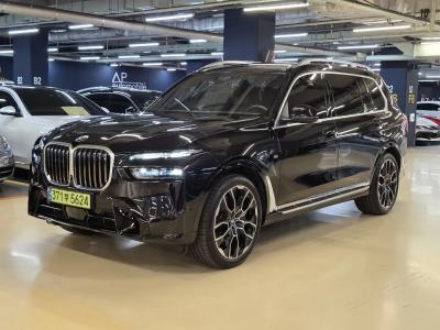 2026 BMW X7