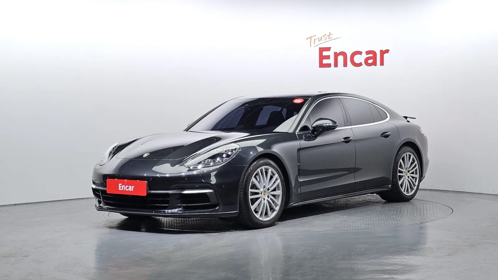 2018 Porsche Panamera
