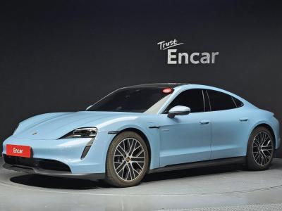 Porsche Taycan 2024