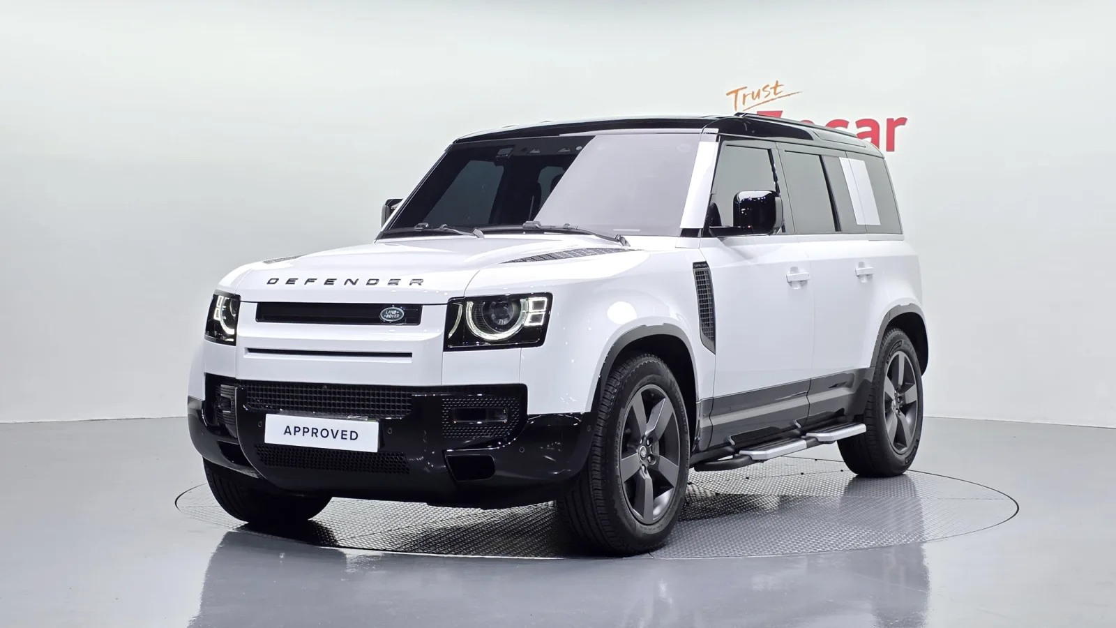 2025 Land Rover Defender