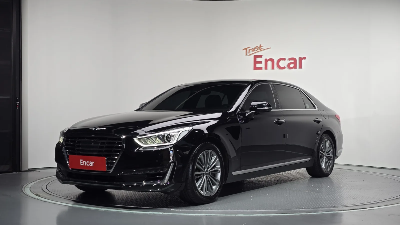 2016 Genesis EQ900