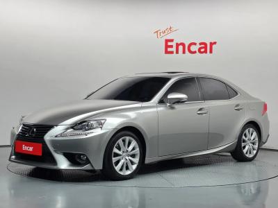 2016 Lexus IS