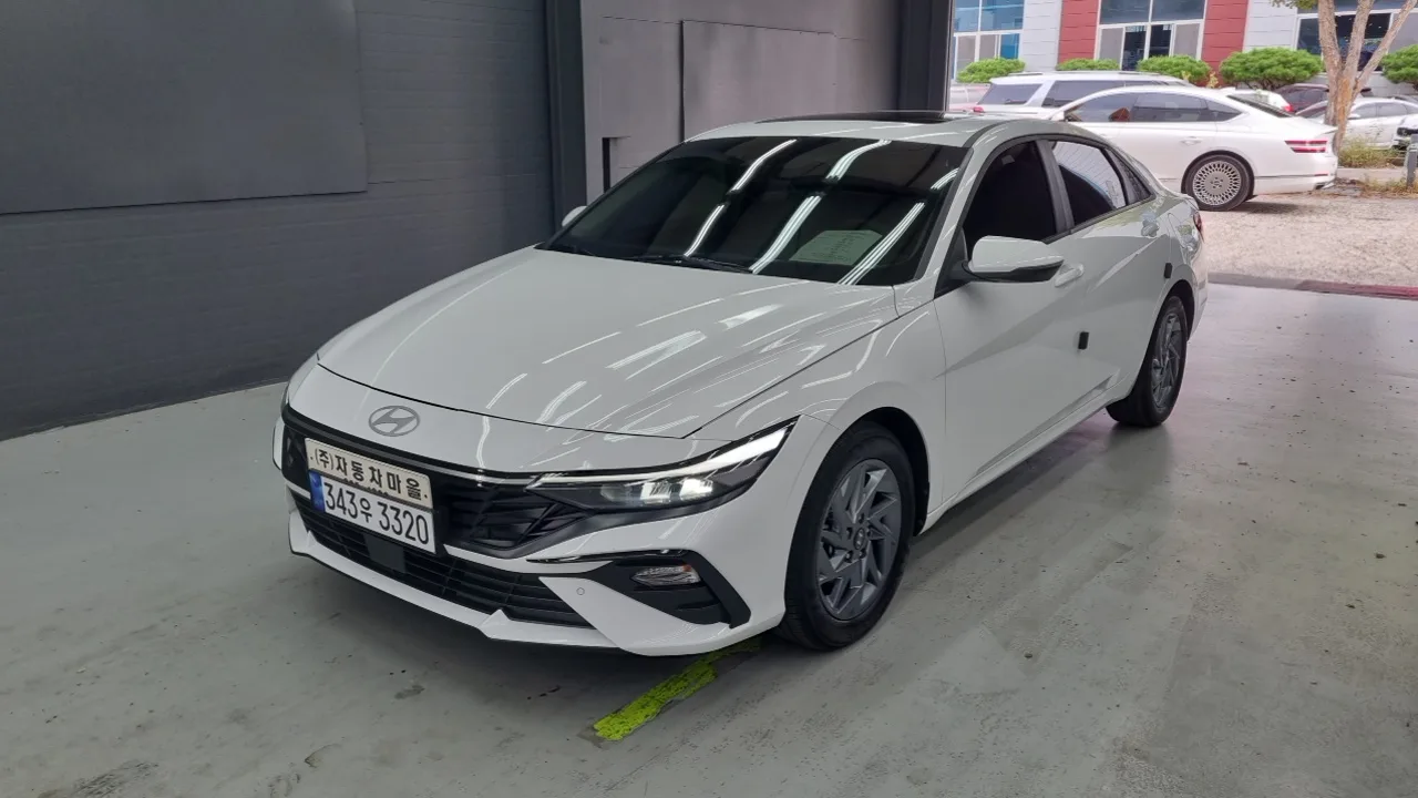 2025 Hyundai Elantra