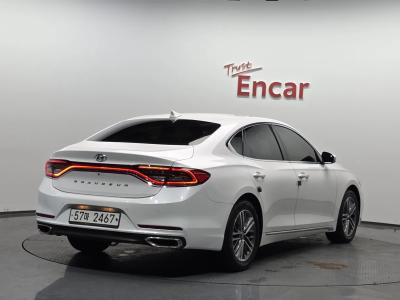 2018 Hyundai Grandeur