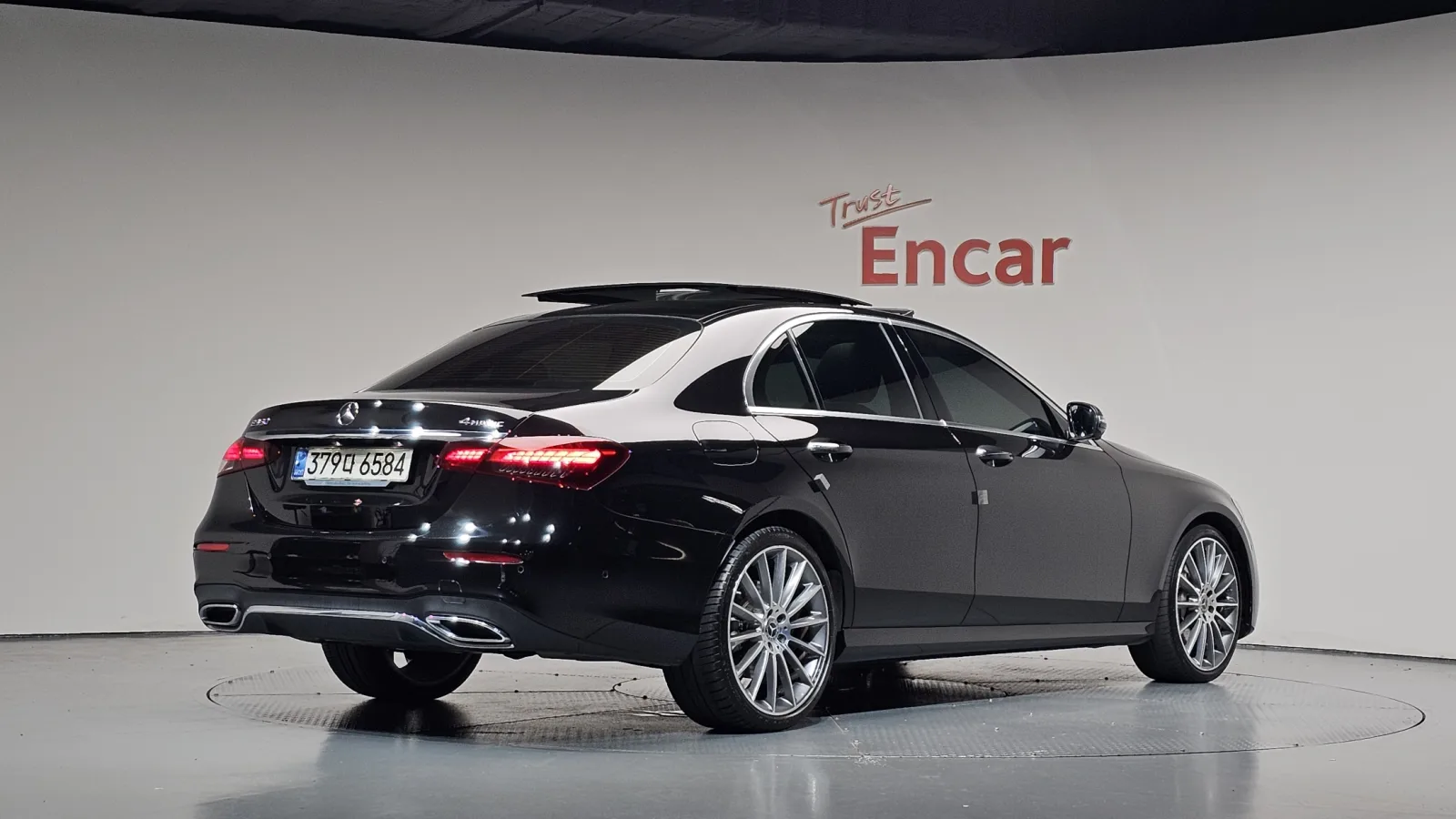 2021 Mercedes-Benz E-Class