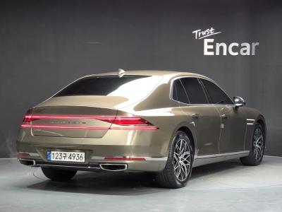 2022 Genesis G90