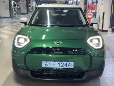 2025 MINI Aceman