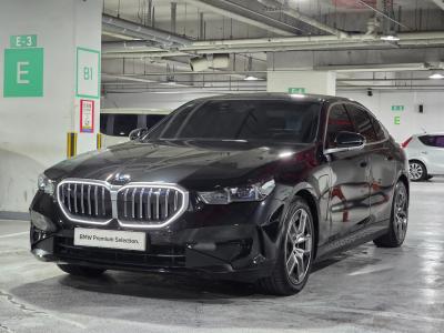 2025 BMW 5-Series