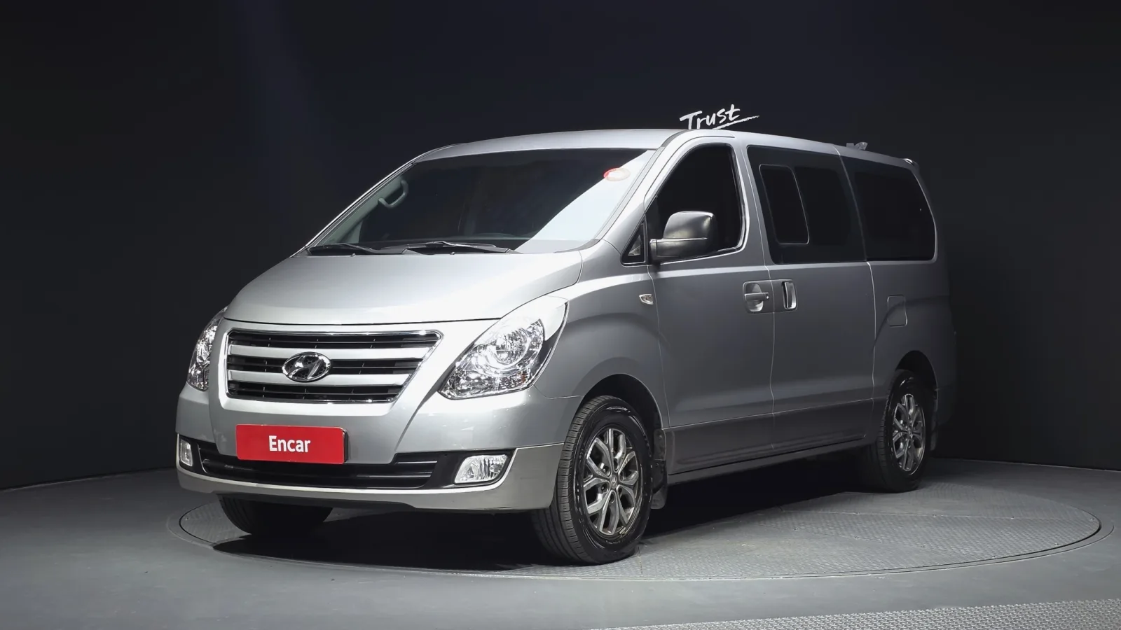 2016 Hyundai Starex