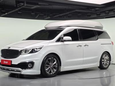 2017 Kia Carnival