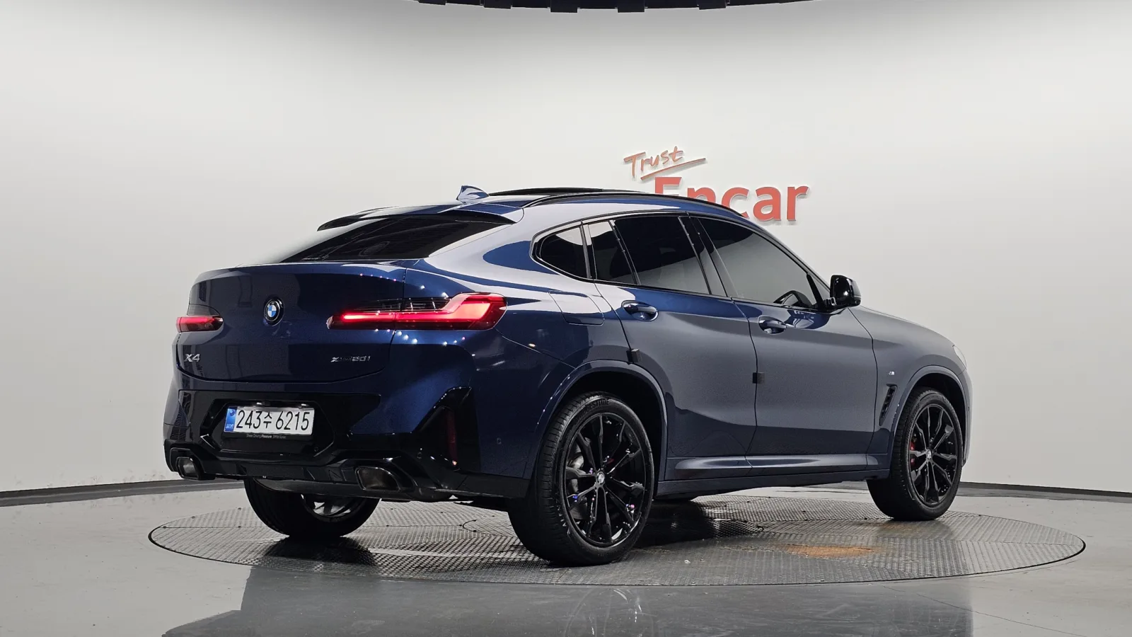2025 BMW X4