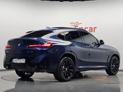 2025 BMW X4