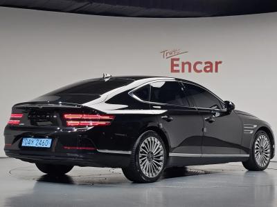 2022 Genesis G80