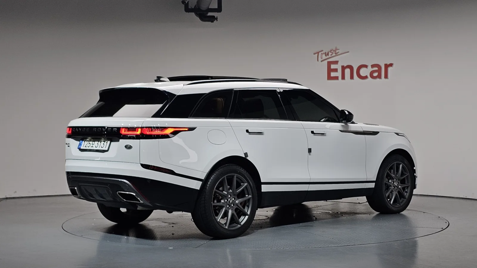 2022 Land Rover Range Rover Velar