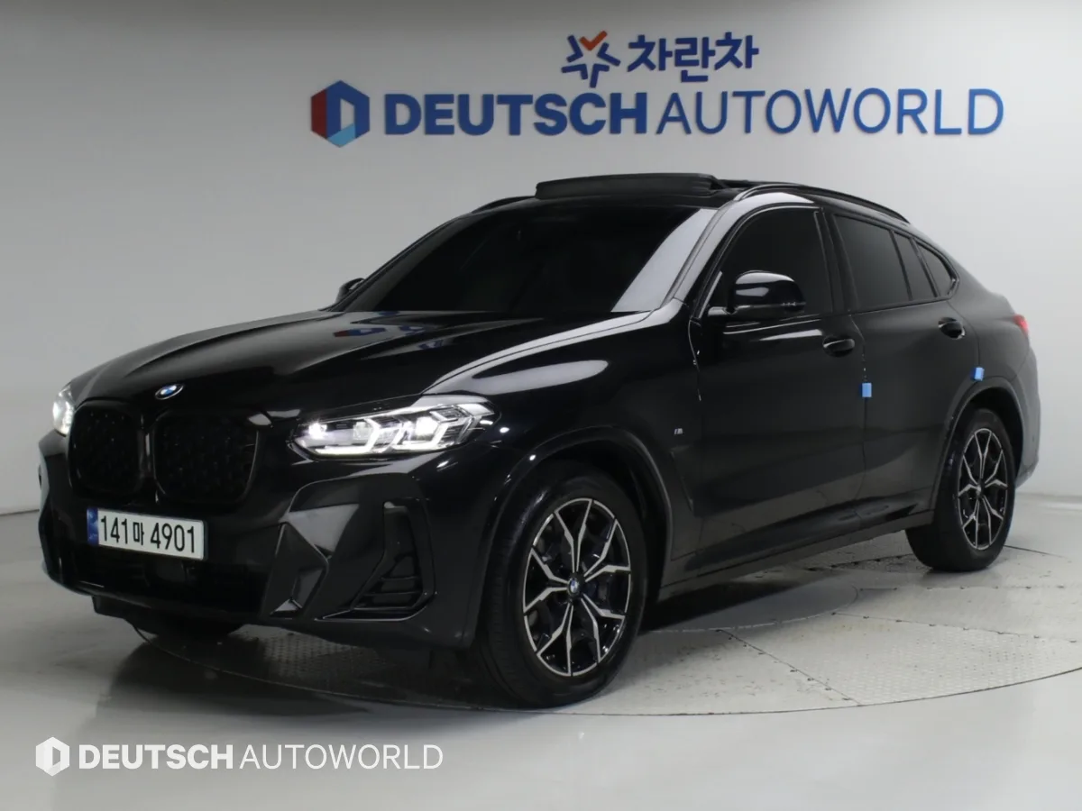 2022 BMW X4