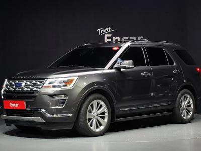 2019 Ford Explorer