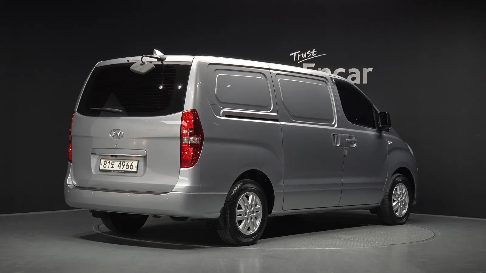 2018 Hyundai Starex