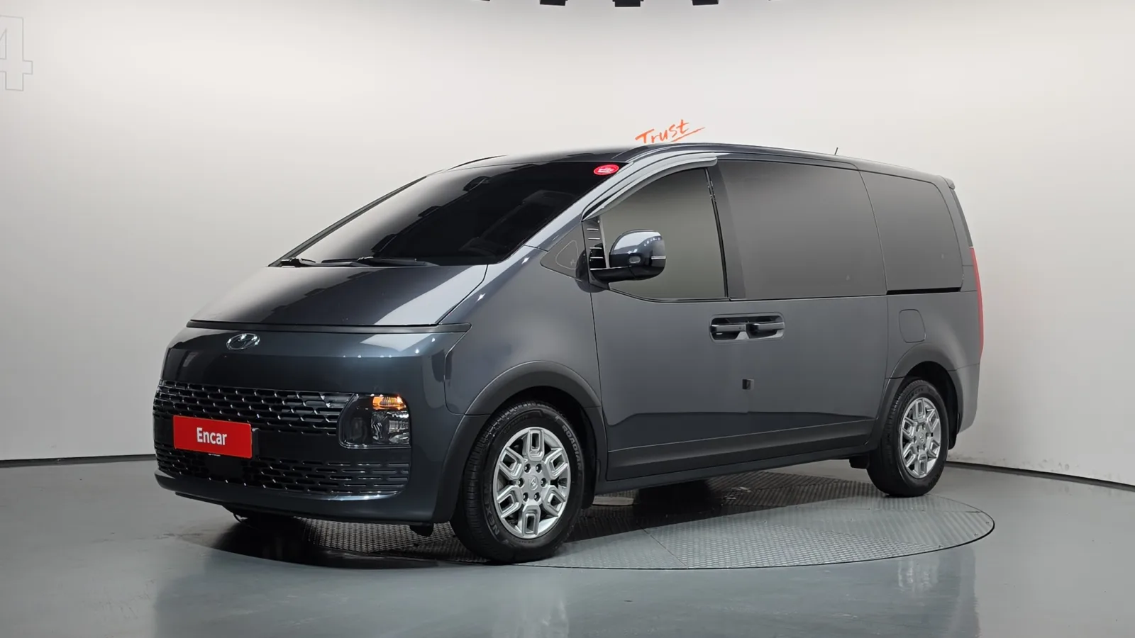 2022 Hyundai Staria