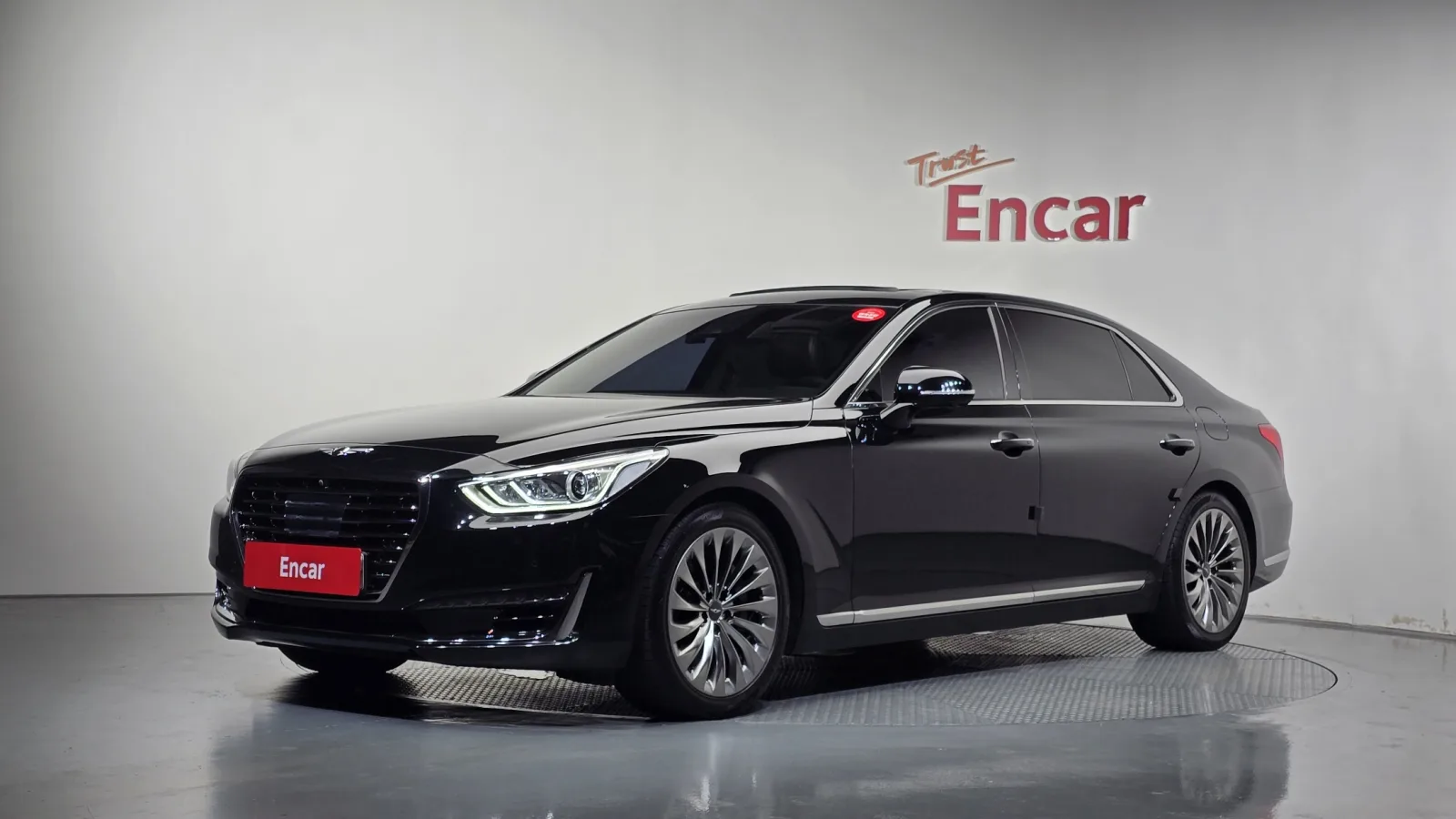 2016 Genesis EQ900
