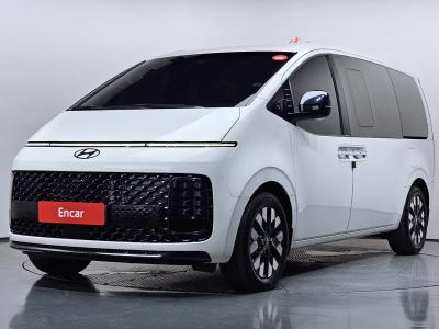 Hyundai Staria 2025