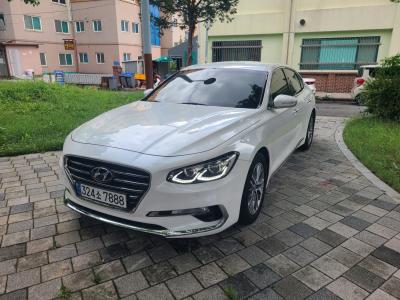 2018 Hyundai Grandeur