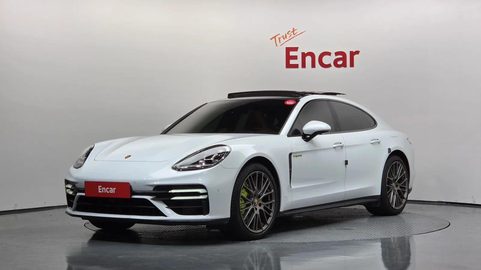 2023 Porsche Panamera