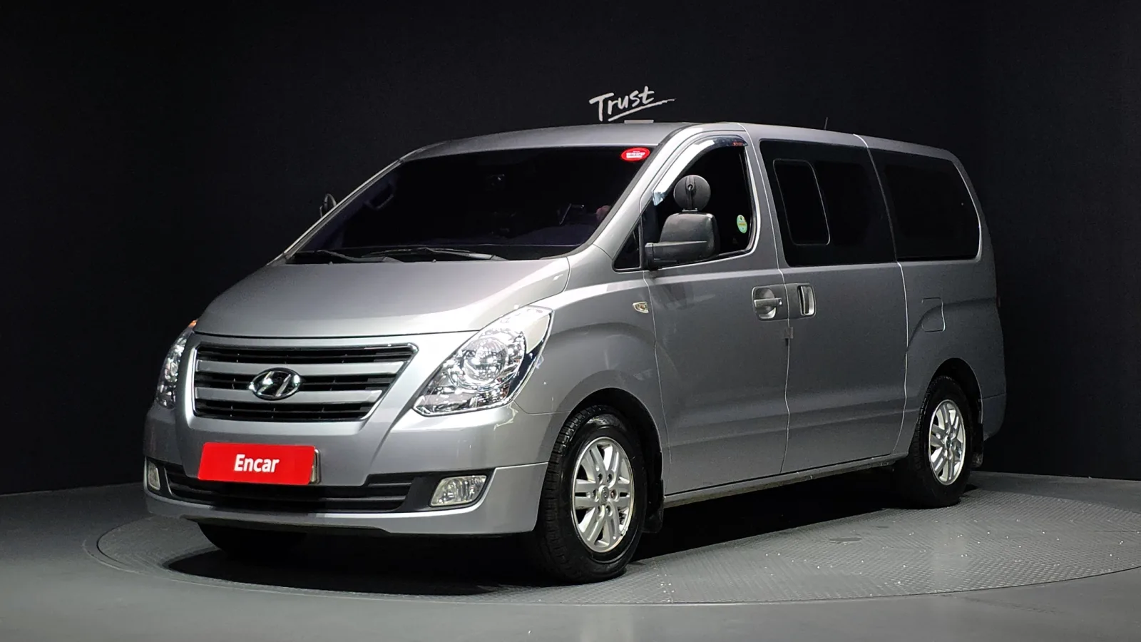 2016 Hyundai Starex