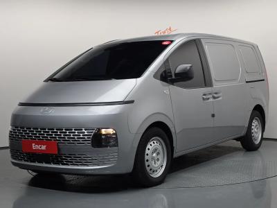 2025 Hyundai Staria