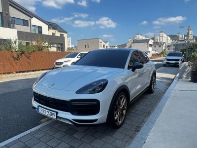 2022 Porsche Cayenne