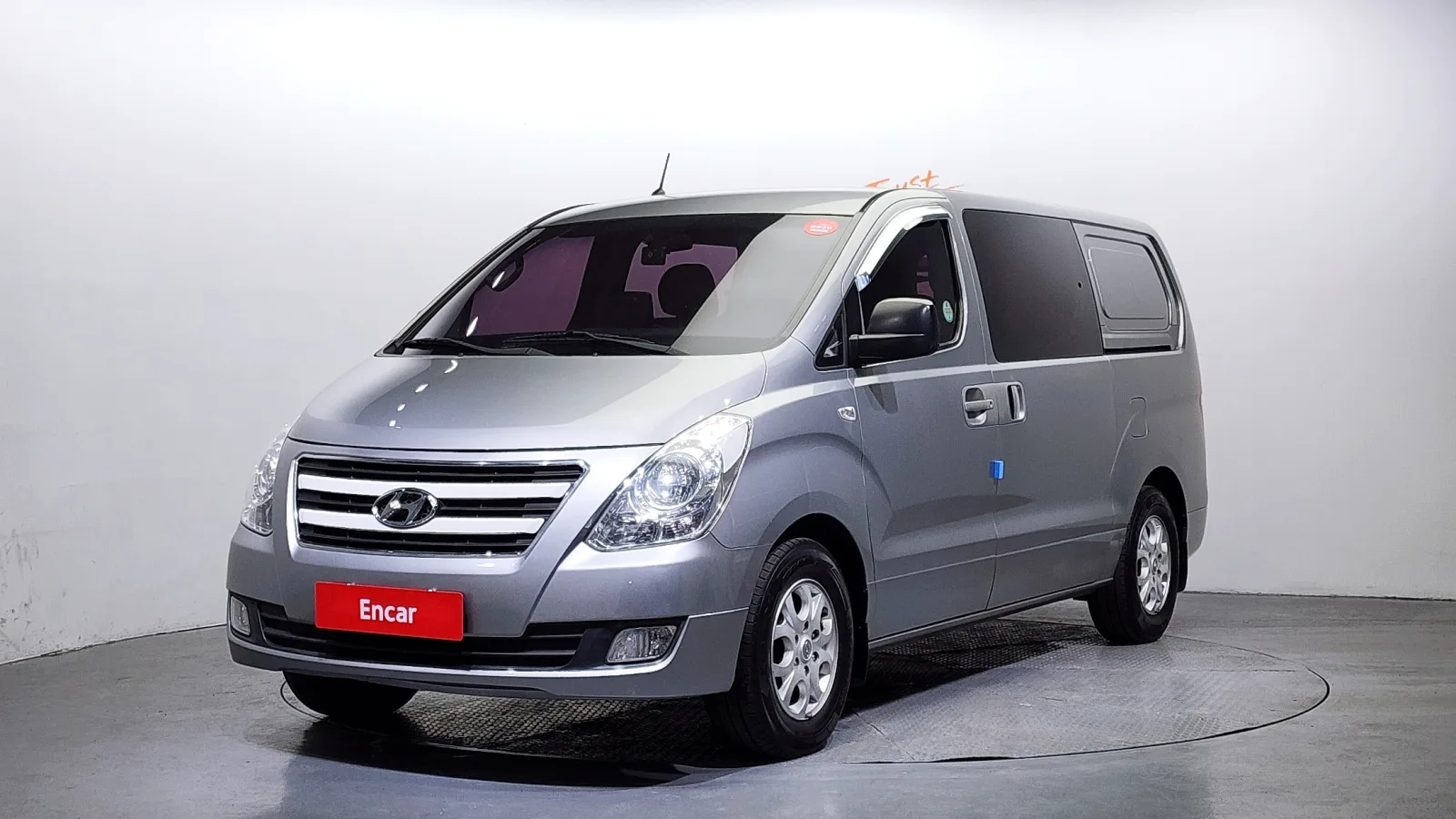 2016 Hyundai Starex
